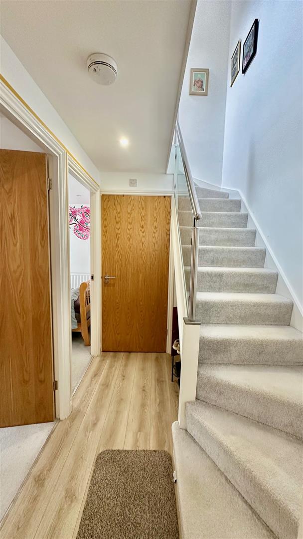 Hawthorn Road, Hastings